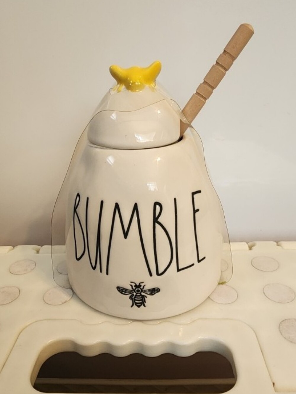 New RAE DUNN ICON BEE BUMBLE JAR